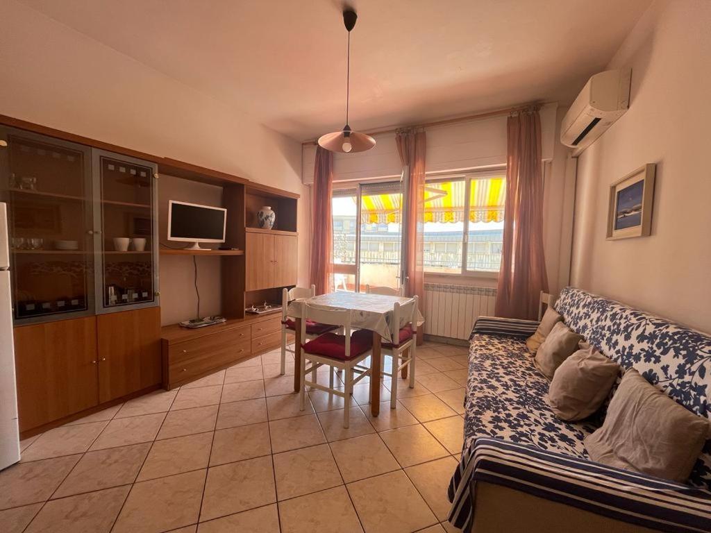 Imperiale Apartment تيرّينْيا المظهر الخارجي الصورة